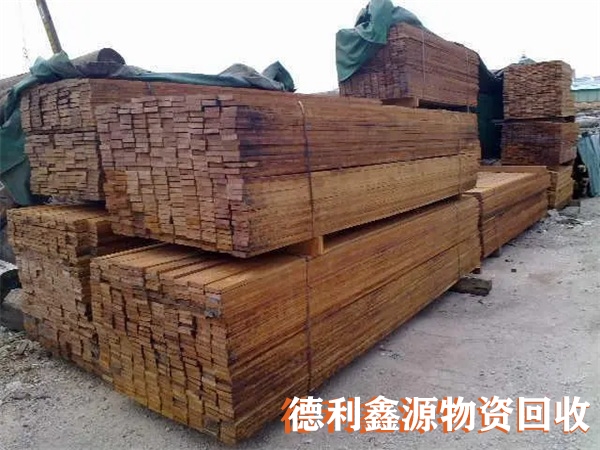 上門木方回收，高價竹膠板回收，工地跳板回收
