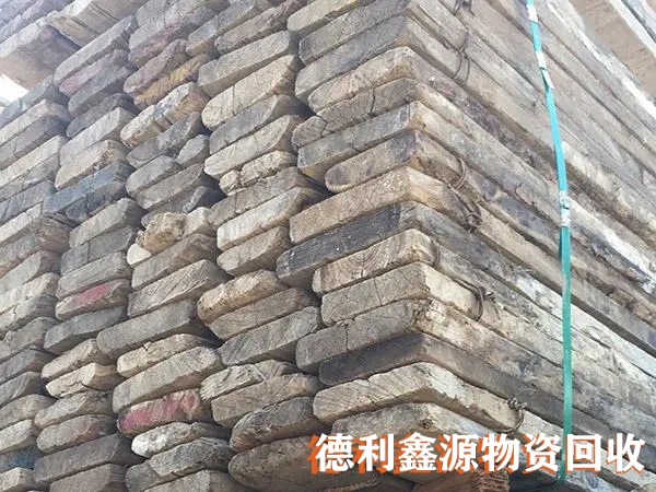 建筑木方回收價格，專業木方回收，高價竹膠板回收